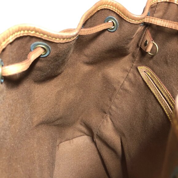 Authentic Louis Vuitton Montsouris MM Monogram Backpack jp560-111925 main image 14